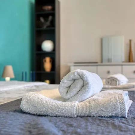 Apartament 2br - A Of Character In The Village Core Gudja