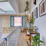 2br - A Of Character In The Village Core * Gudja