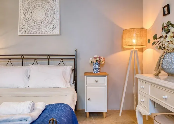 2br - A Of Character In The Village Core Appartamento Gudja