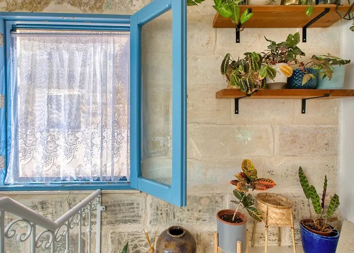 2br - A Of Character In The Village Core Gudja