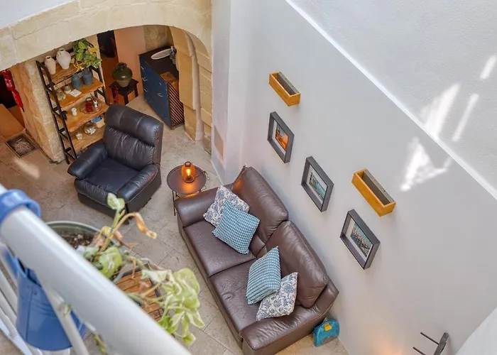 Appartamento 2br - A Of Character In The Village Core *