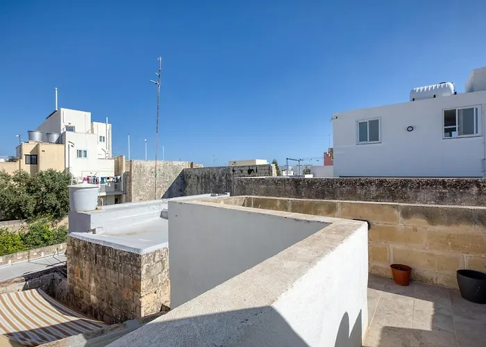 2br - A Of Character In The Village Core Appartamento Gudja