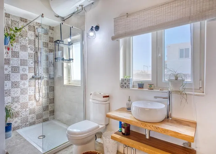 2br - A Of Character In The Village Core Appartamento Gudja